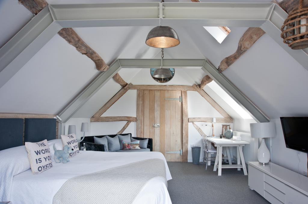 مبيت وإفطار ستارتفورد أبون آفون The Bell, Alderminster الغرفة الصورة