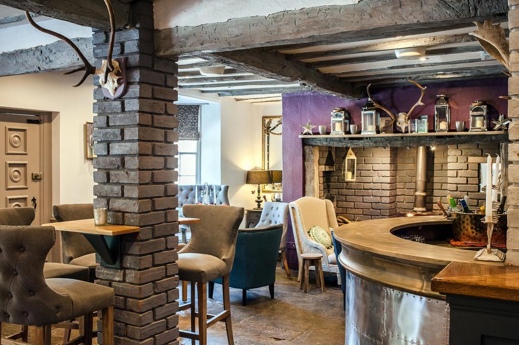 مبيت وإفطار ستارتفورد أبون آفون The Bell, Alderminster المظهر الخارجي الصورة